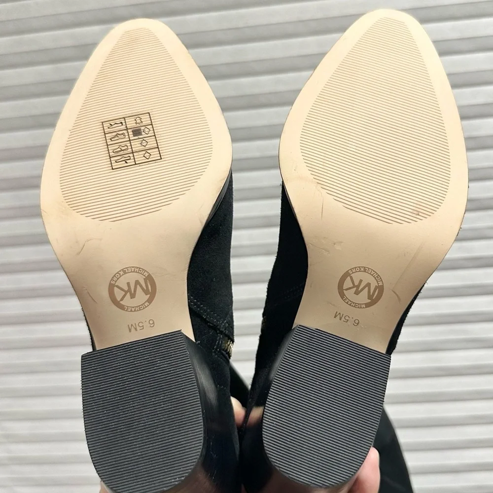 🌸MICHAEL KORS🌸 Black Size: 6.5